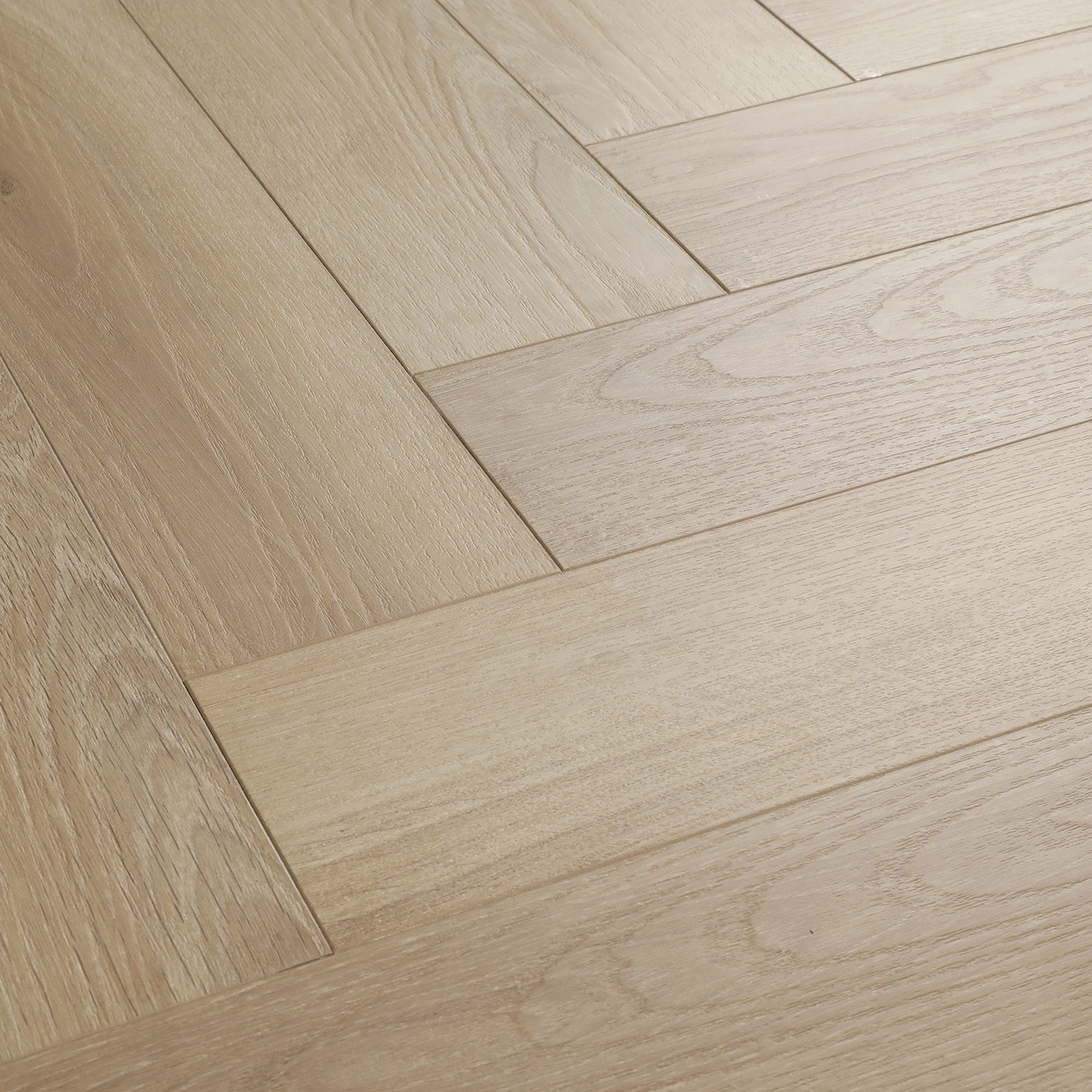 Warm Sand Oak 14mm Herringbone